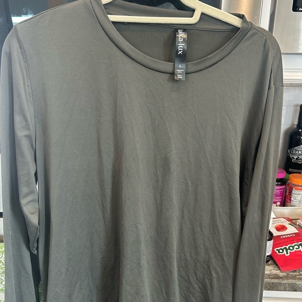 Lukka Lux Gray Crew Neck Sweatshirt Minimalist Design L